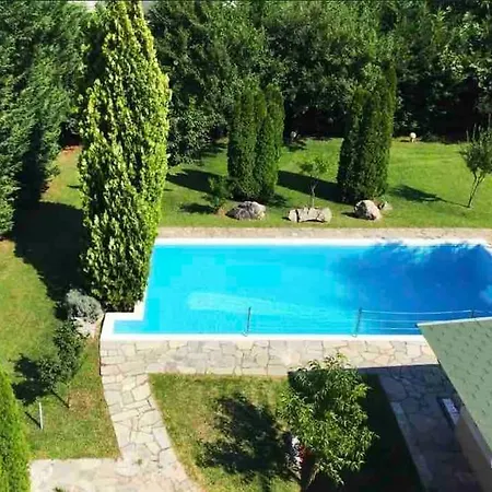 Family's Апартаменты *