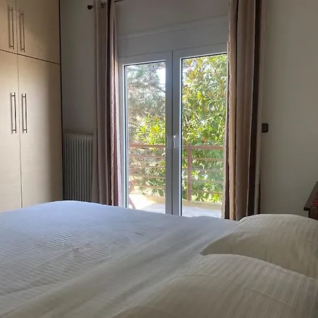 Family's * Трикала