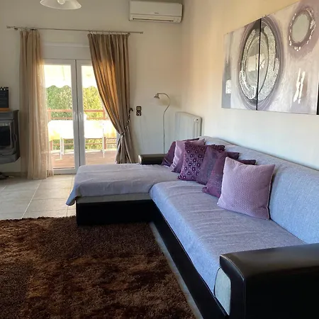 Family's Трикала